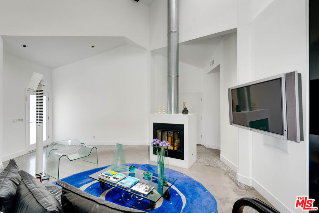 24341 Bridle Trail Road