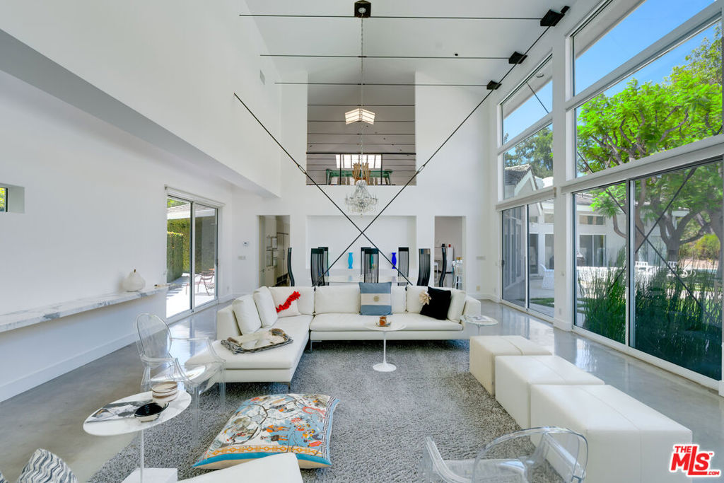 24341 Bridle Trail Road