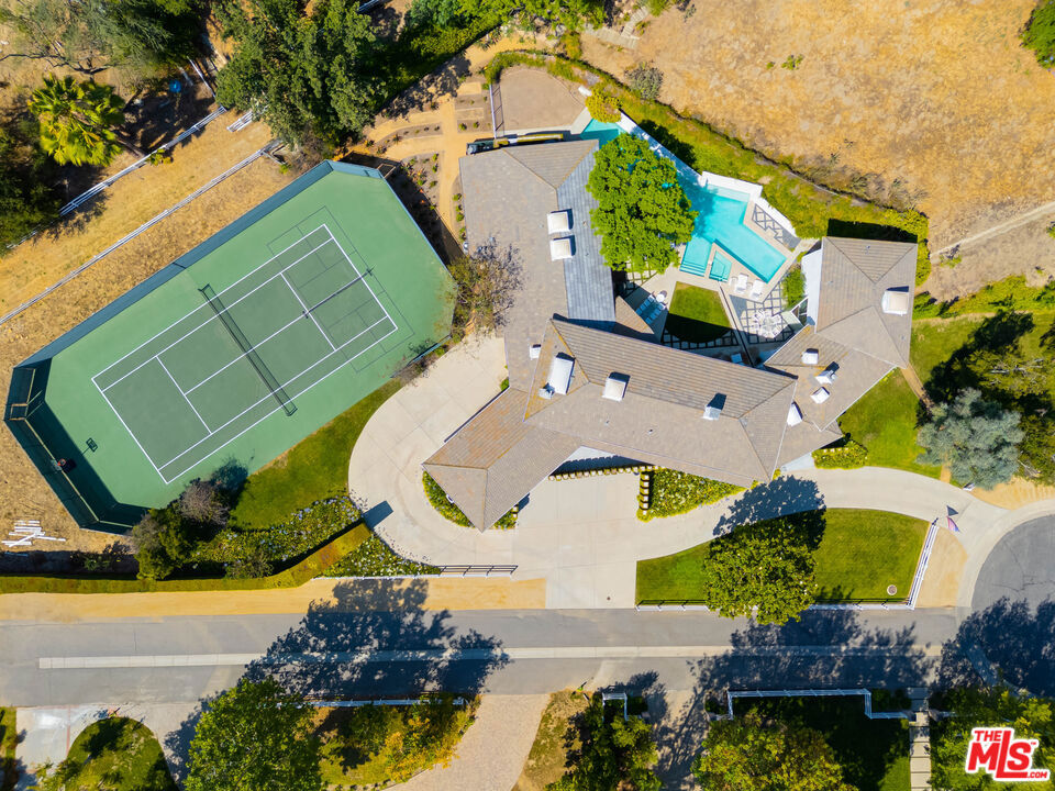 24341 Bridle Trail Road