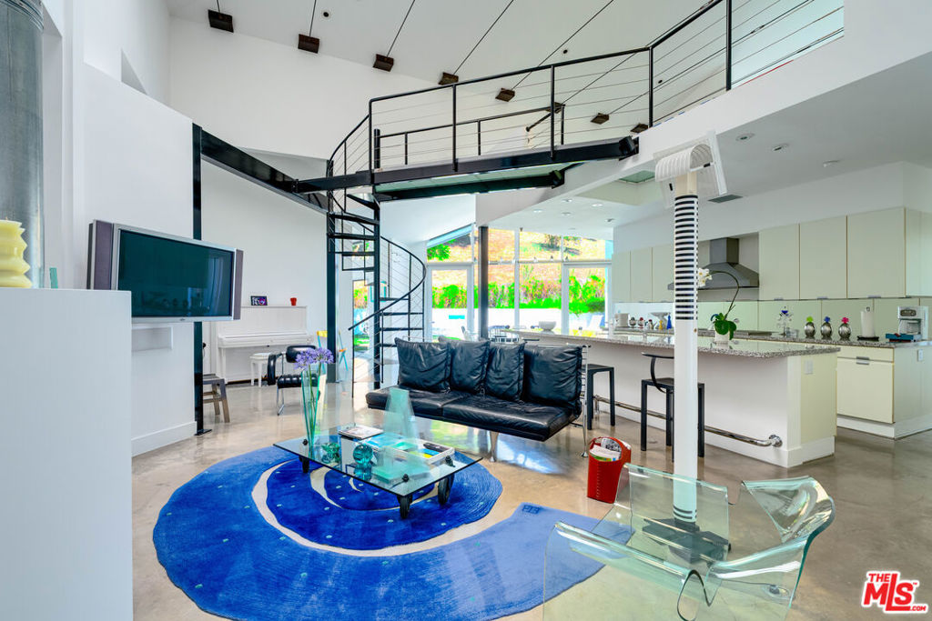 24341 Bridle Trail Road