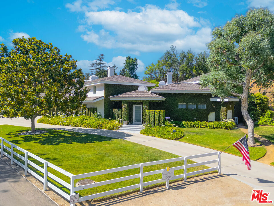 24341 Bridle Trail Road