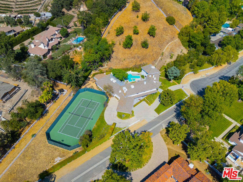 24341 Bridle Trail Road