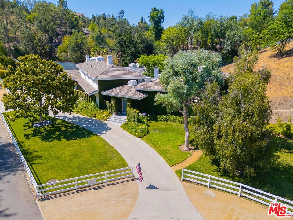 24341 Bridle Trail Road