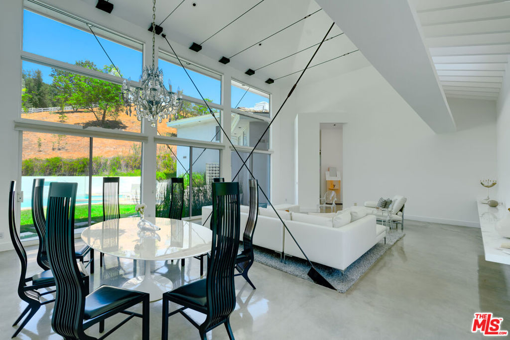 24341 Bridle Trail Road