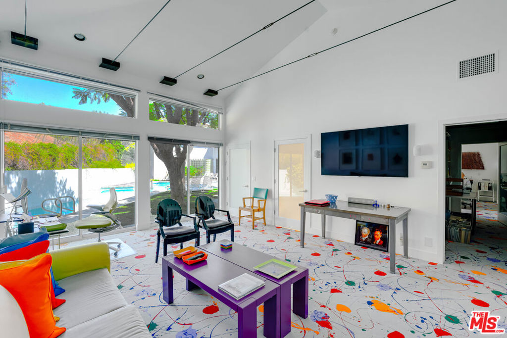 24341 Bridle Trail Road