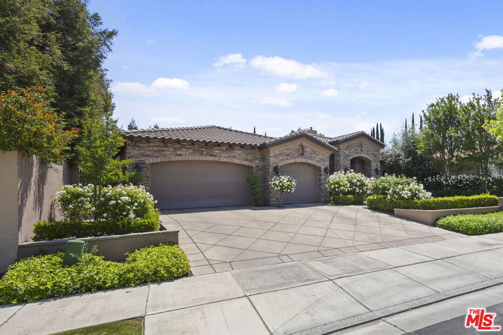 2206 Ribble Valley Drive