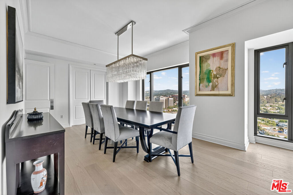 10727 Wilshire Boulevard 1802