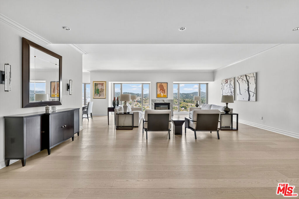 10727 Wilshire Boulevard 1802