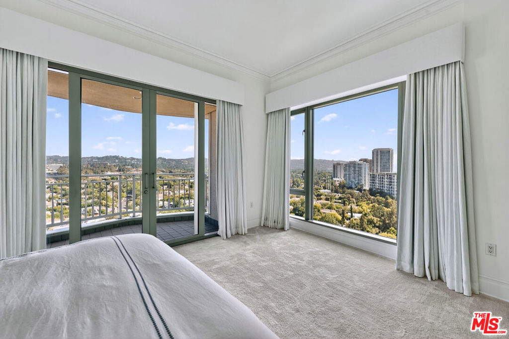 10727 Wilshire Boulevard 1802