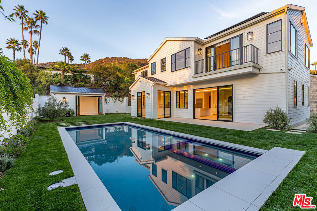 9929 Anthony Place