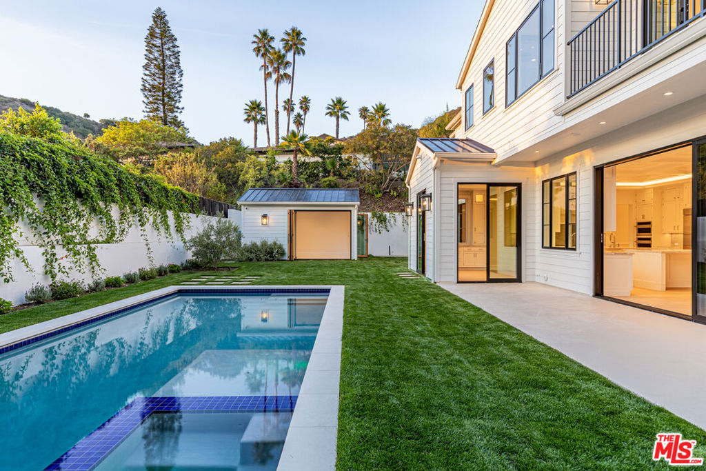 9929 Anthony Place