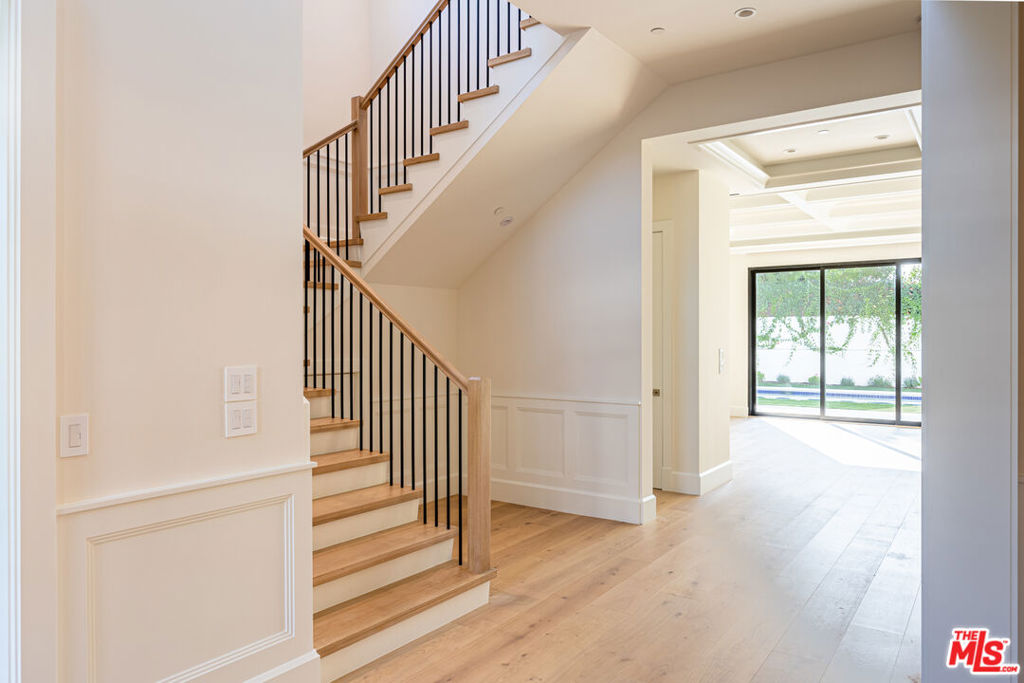 9929 Anthony Place