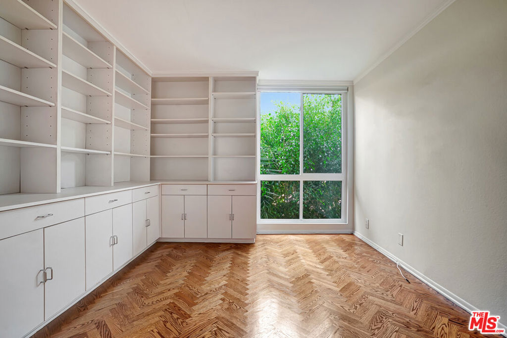 1351 N Crescent Heights Boulevard 308