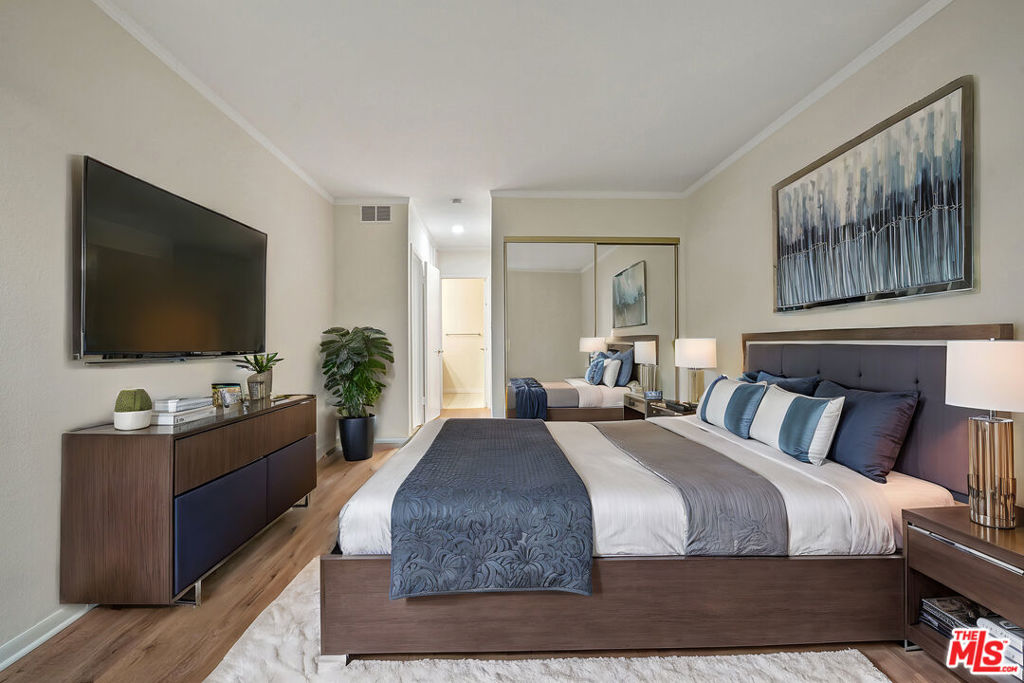 1351 N Crescent Heights Boulevard 308