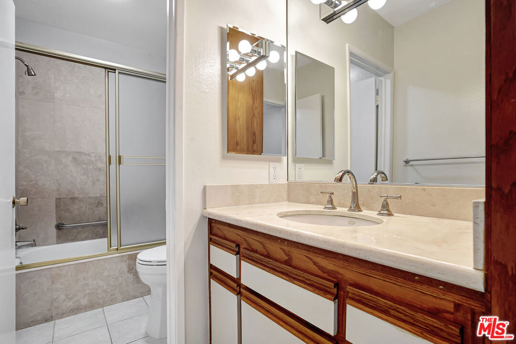 1351 N Crescent Heights Boulevard 308