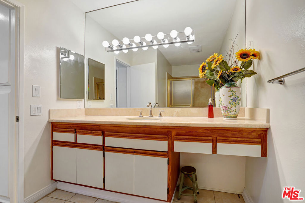 1351 N Crescent Heights Boulevard 308