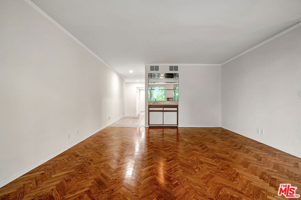 1351 N Crescent Heights Boulevard 308