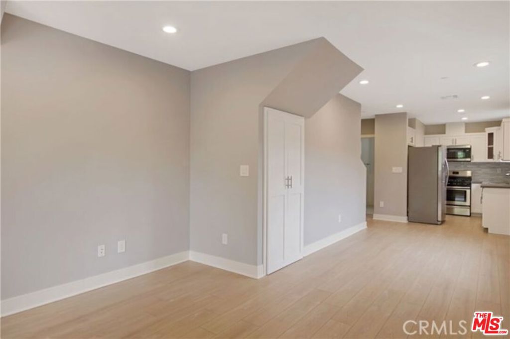 1957 Vista Del Mar Street 1/2