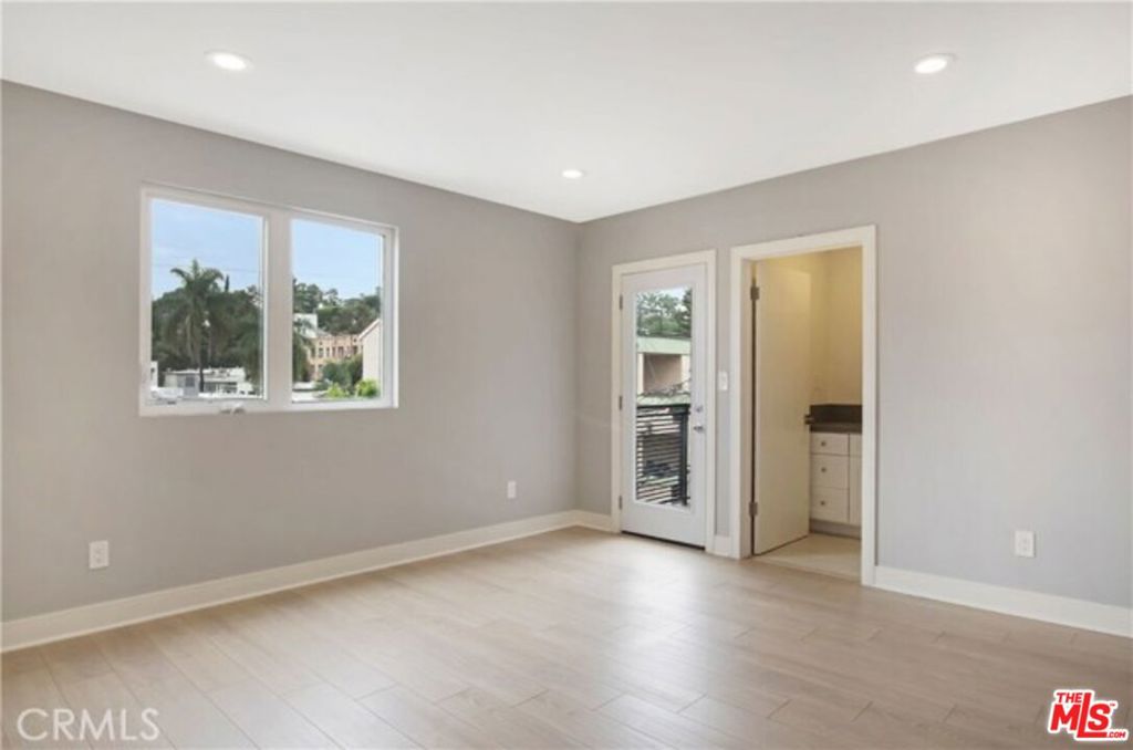 1957 Vista Del Mar Street 1/2