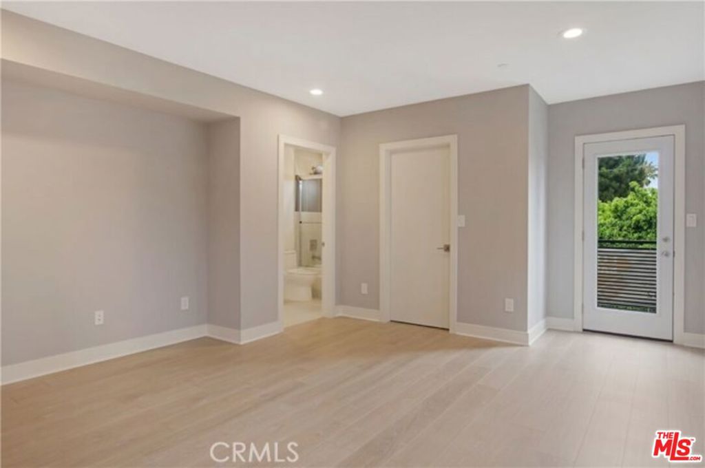 1957 Vista Del Mar Street 1/2