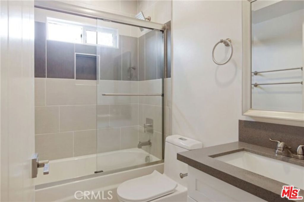 1957 Vista Del Mar Street