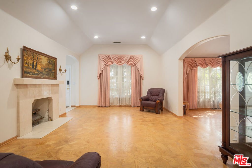 6451 Maryland Drive