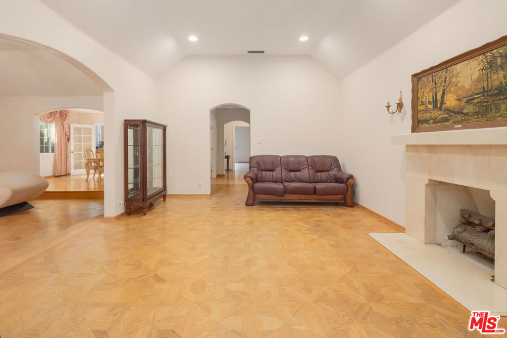 6451 Maryland Drive