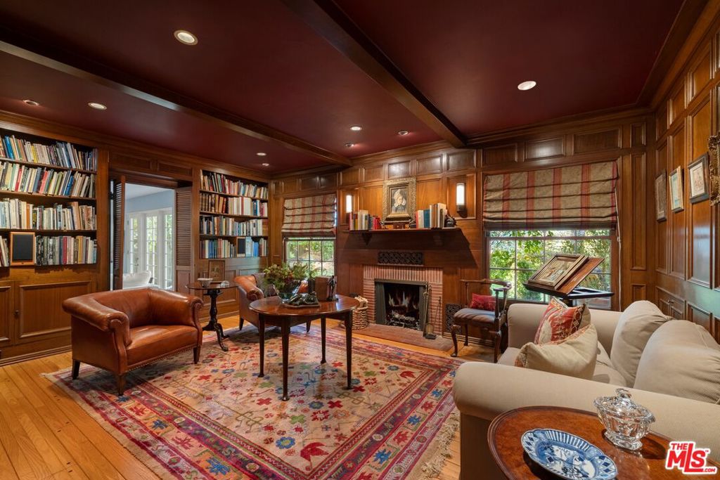 10339 Glenbarr Avenue