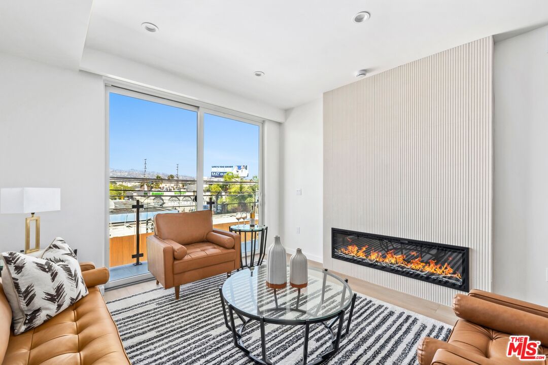 1414 S Beverly Dr Unit: 302