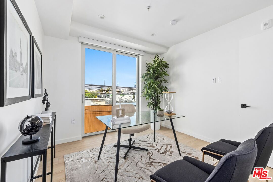 1414 S Beverly Dr Unit: 203