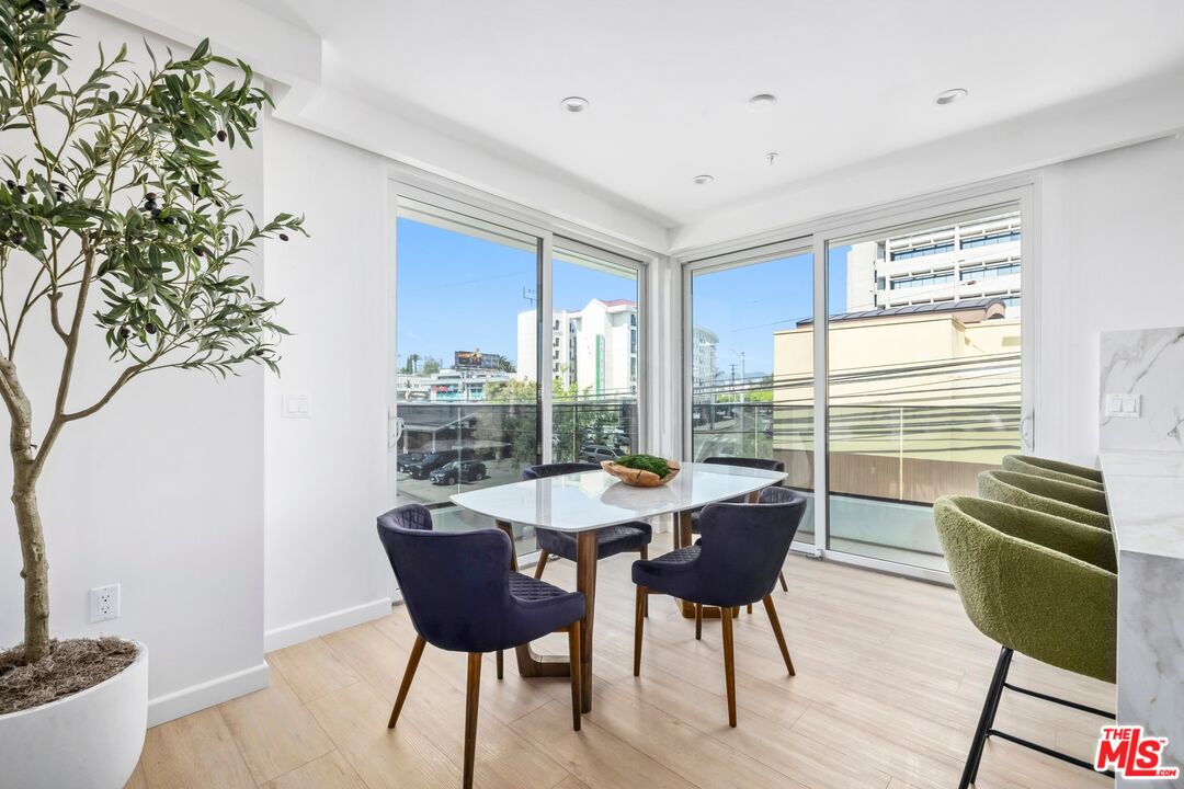 1414 S Beverly Dr Unit: 203