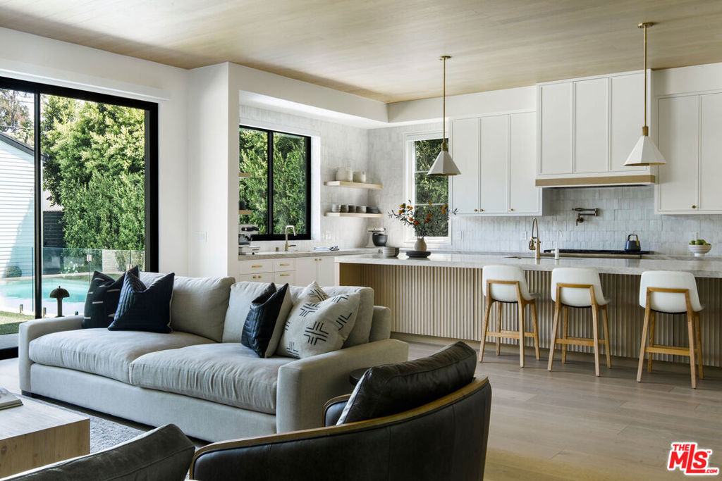 12117 Maxwellton Road