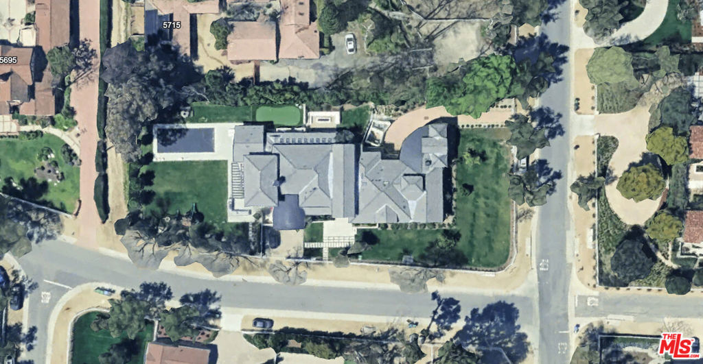 5717 Round Meadow Road