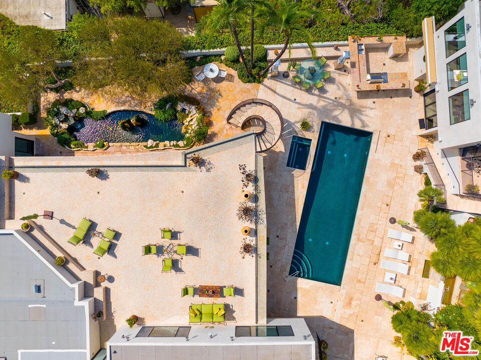 1821 Loma Vista Drive