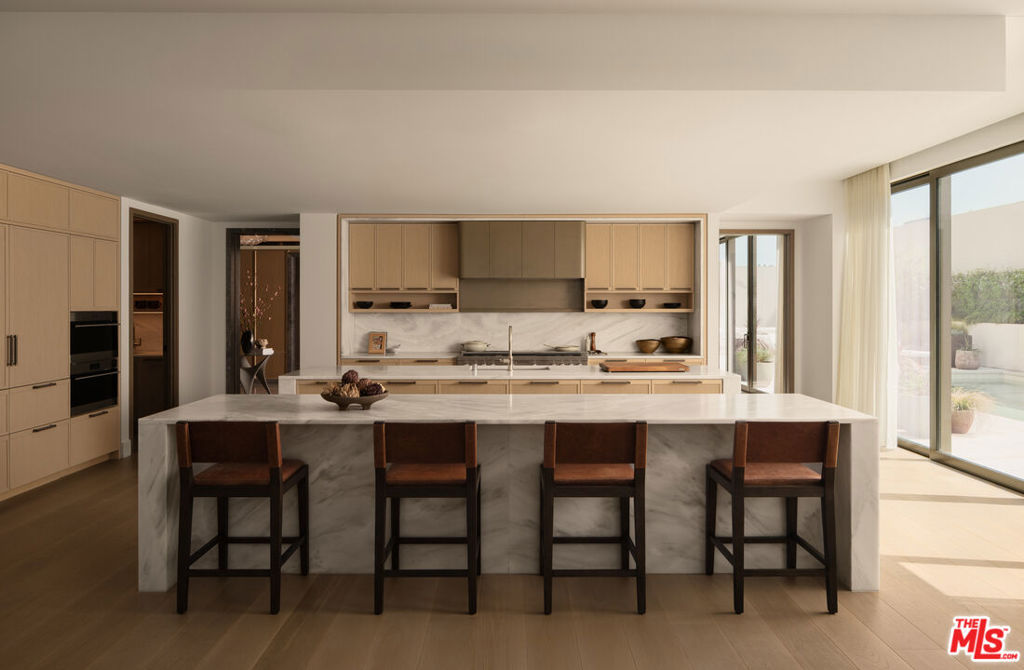 9900 S Santa Monica Boulevard 2F