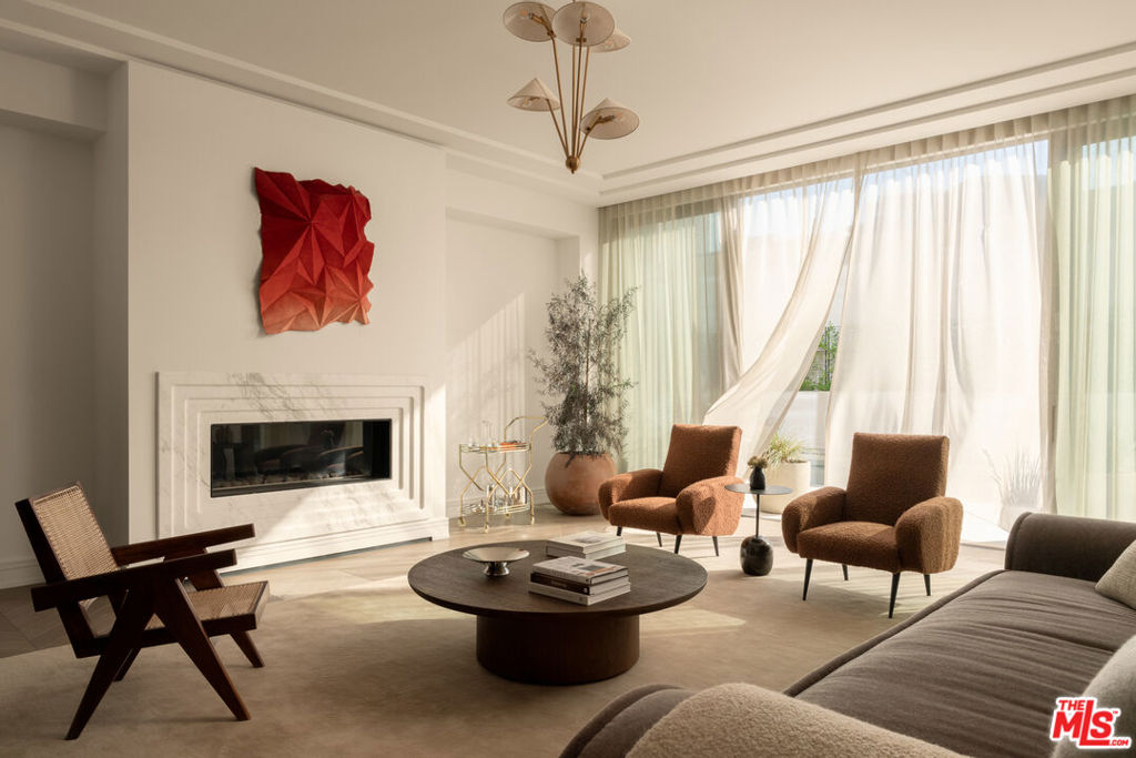 9900 S Santa Monica Boulevard 2F