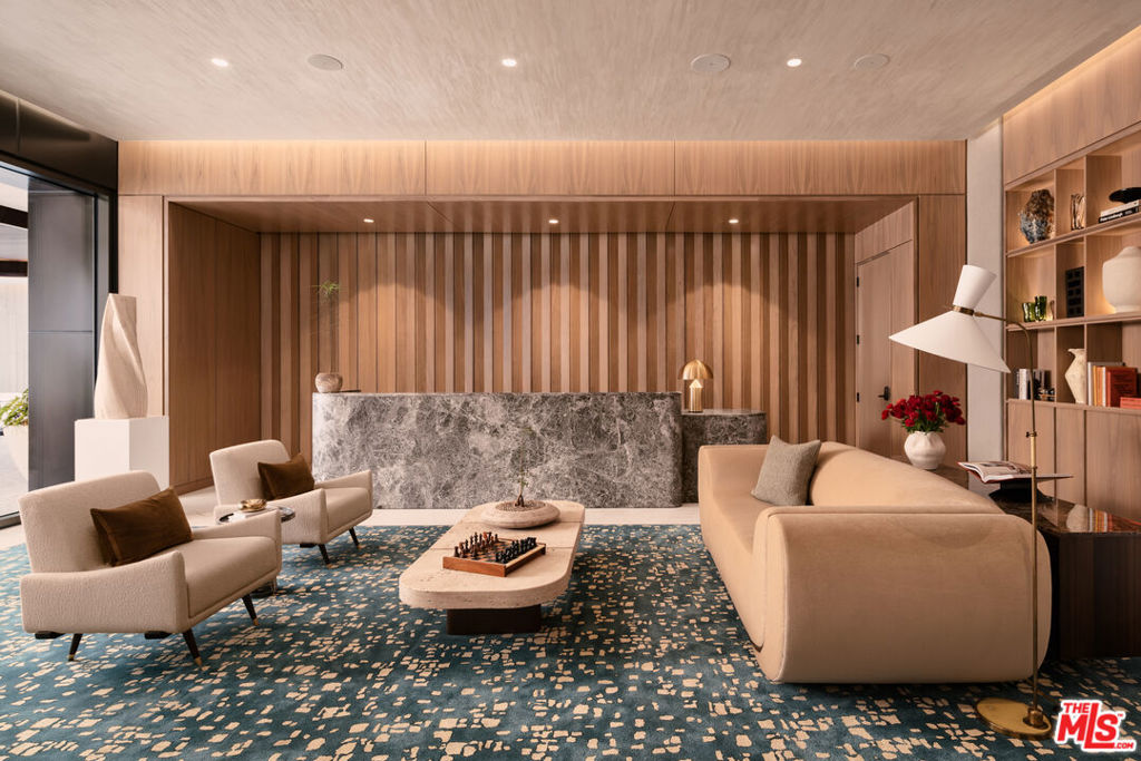 9900 S Santa Monica Boulevard 2D