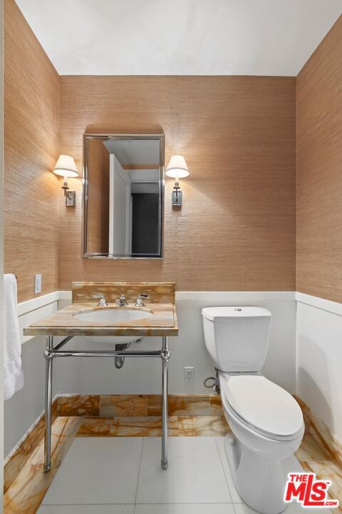 1 W Century Drive 10A