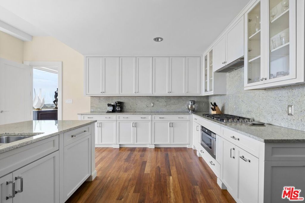 1 W Century Drive 10A