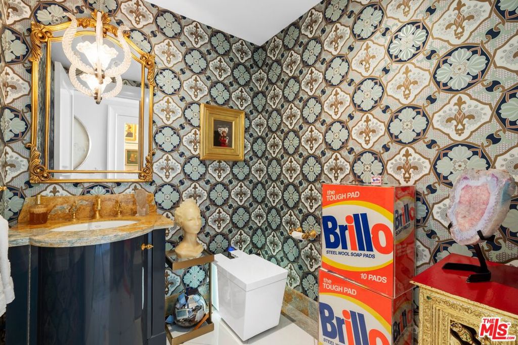 1 W Century Drive 5B