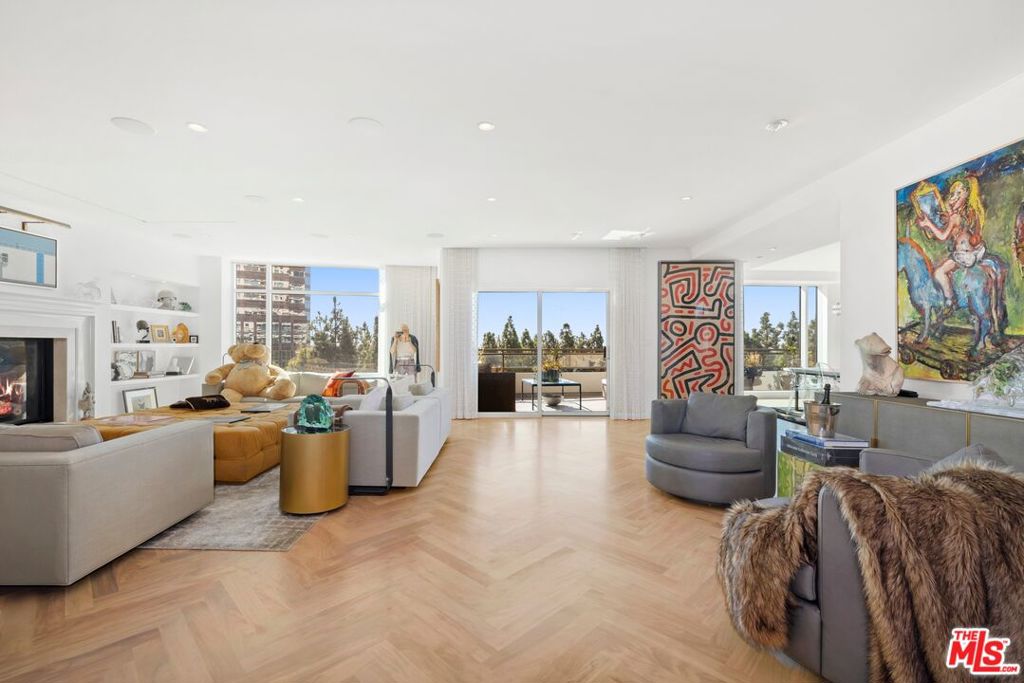 1 W Century Drive 5B