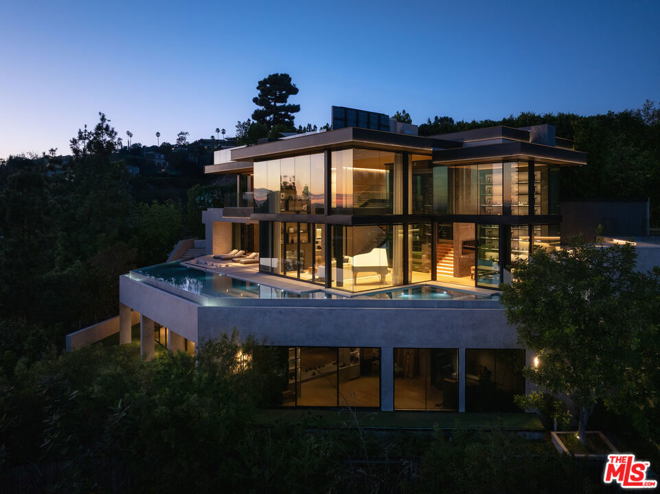 9126 Cordell Drive