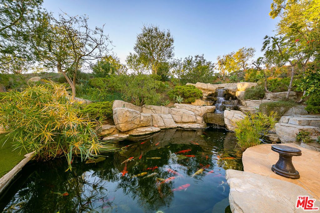 10502 Yellow Hill Road