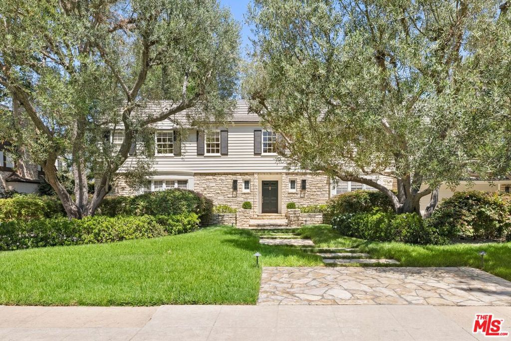 10339 Glenbarr Avenue