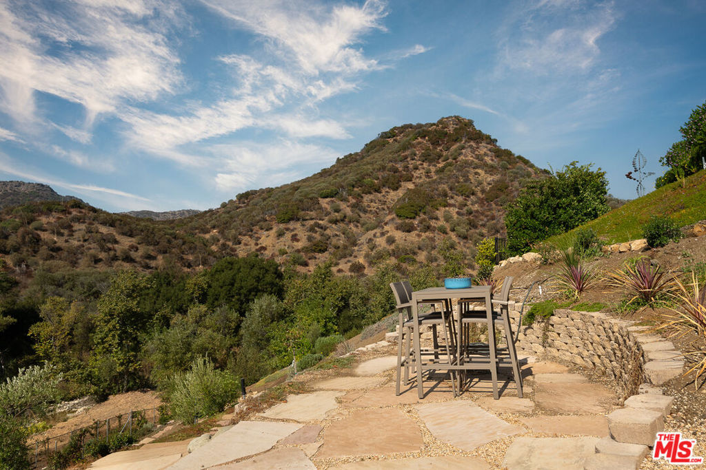 1101 Cold Canyon Road