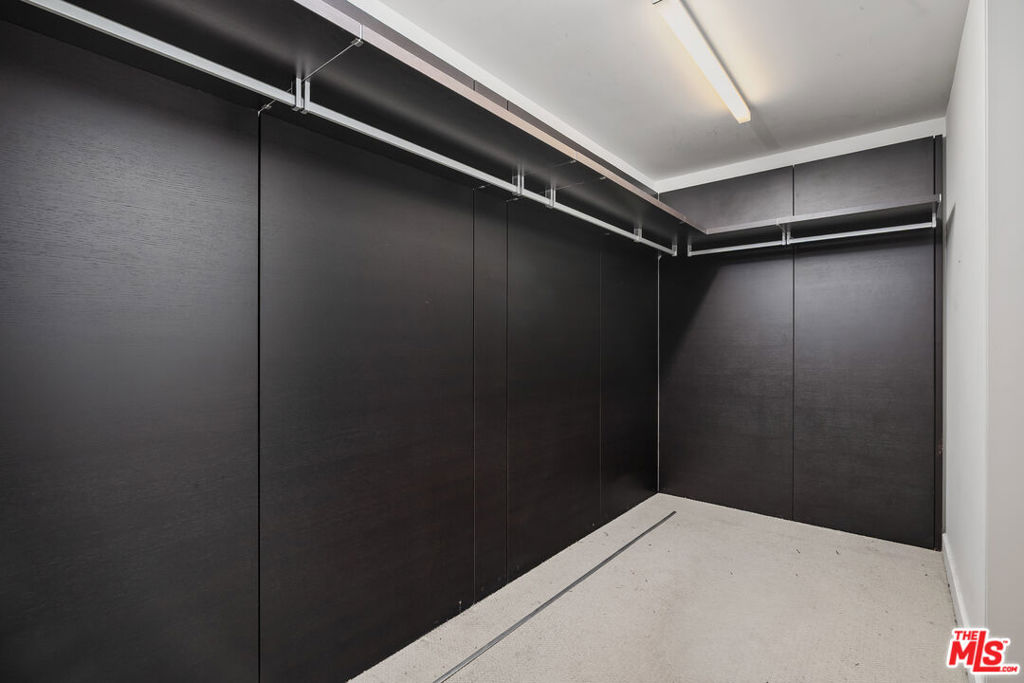 6250 Hollywood Boulevard 11H