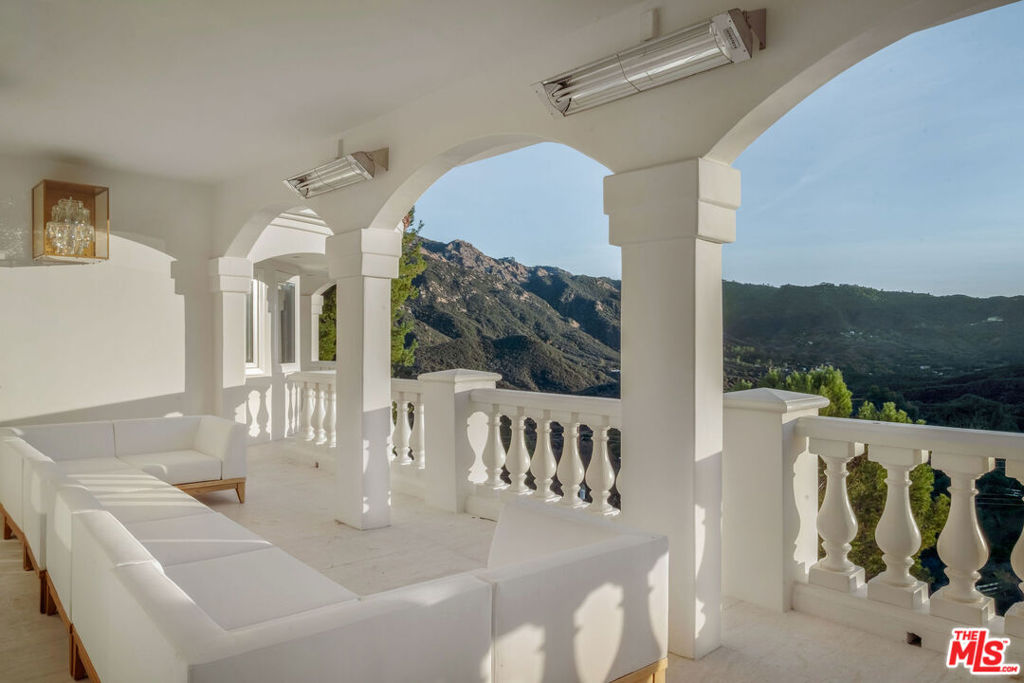 25665 Mulholland Highway