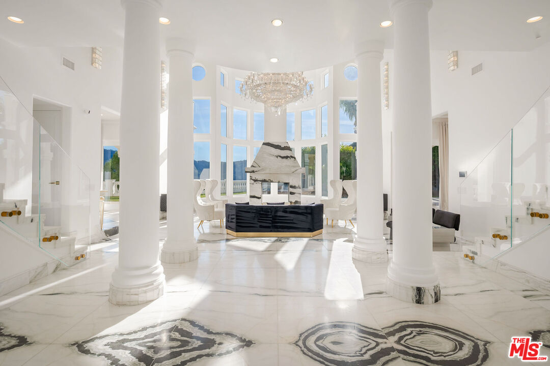 25665 Mulholland Hwy