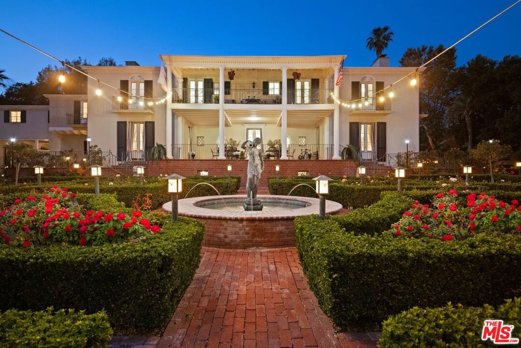 820 N Verano Drive
