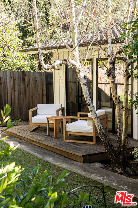 12033 Kearsarge Street